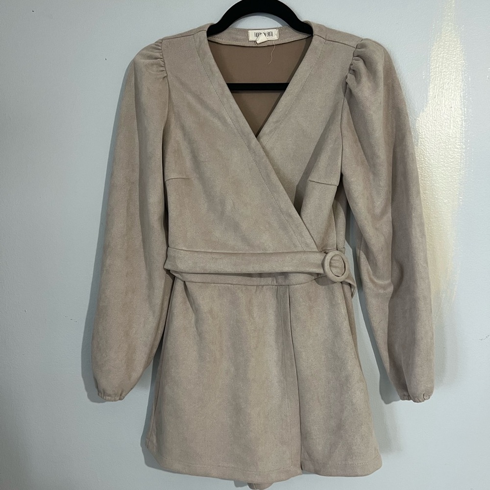 Beige romper